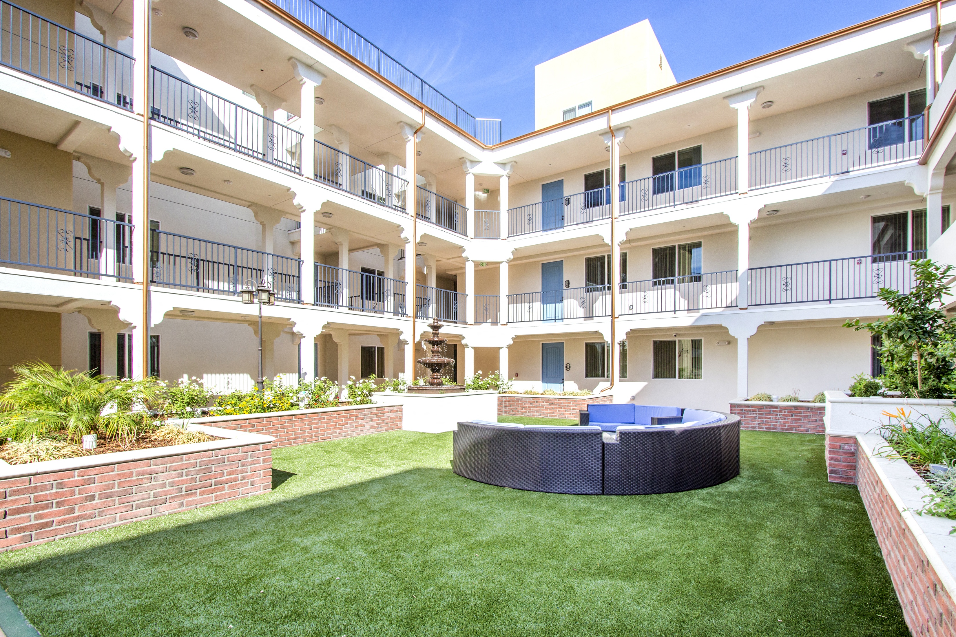Le Blanc Apartments 4